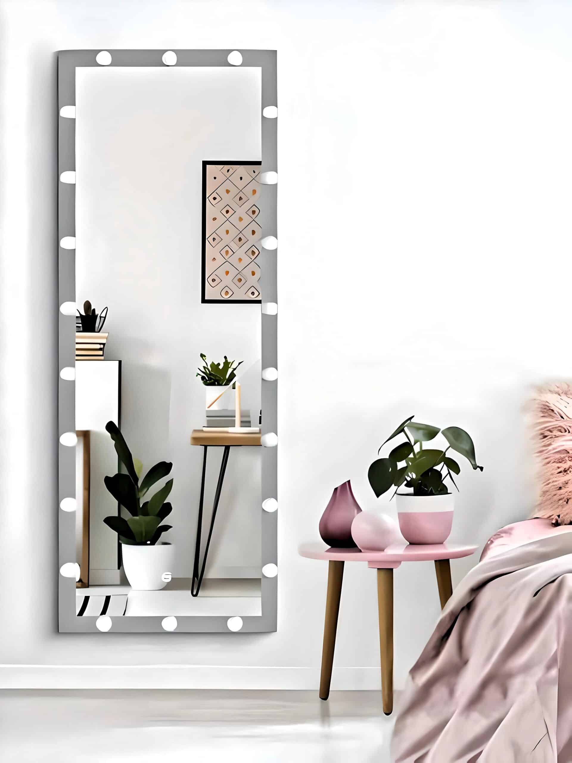 Bedroom_Bulb_Mirror.jpg